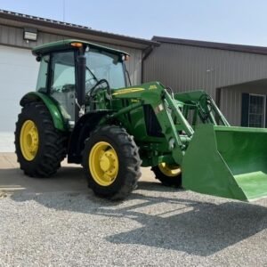 2015 John Deere 5085E